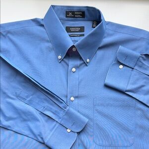 Nordstrom Men's Classic Blue Dress Shirt Cotton 100%. Traditional fit.